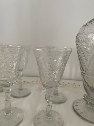 Vecchi liquori e bicchieri