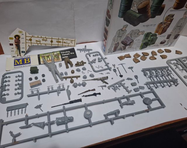 Piezas soldados maqueta 1/35