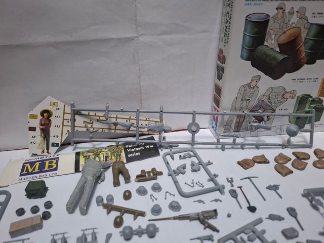 Piezas soldados maqueta 1/35