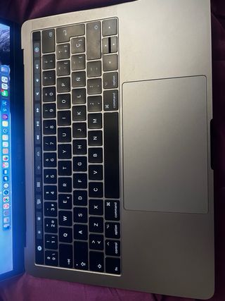 Macbook pro 13" 2017, con posibilidad de windows