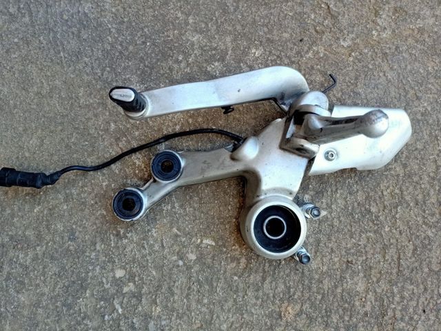 Estriberas ducati monster s2r