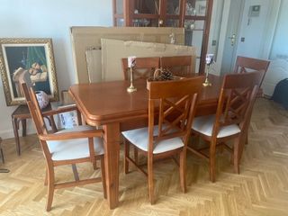 mesa de comedor y sillas