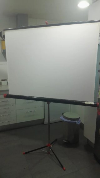 Proyector cine reproductor y pantalla