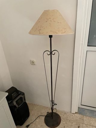 Lampara de pie 