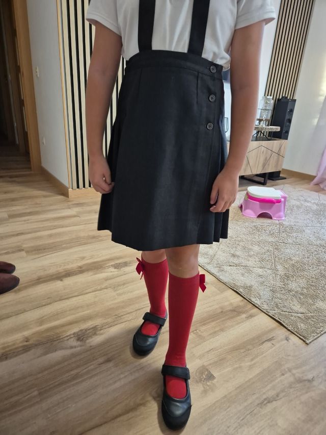 Falda maristas talla 8