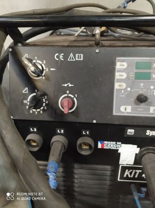 Soldadura de hilo sinérgica refrigerada