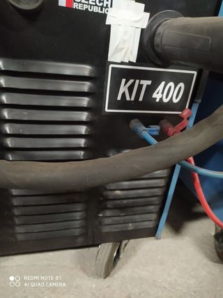 Soldadura de hilo sinérgica refrigerada