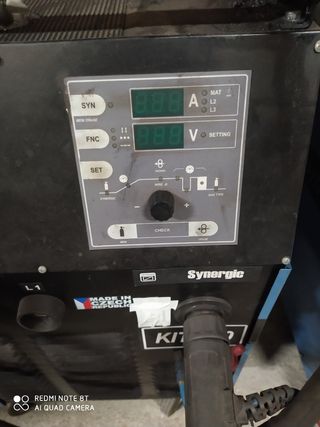 Soldadura de hilo sinérgica refrigerada