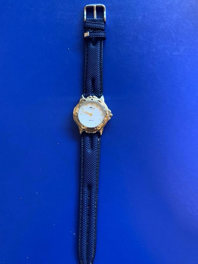 Reloj Lotus niño