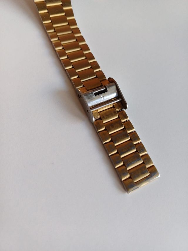 Reloj Casio Dorado