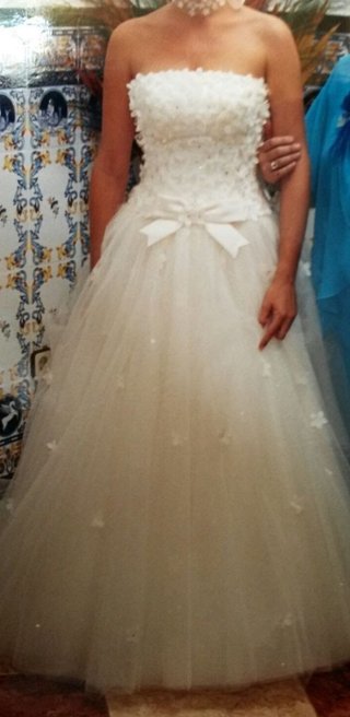 Vestido de novia con velo