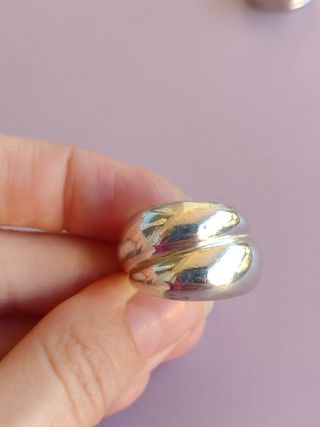 Anillos grandes de plata relieve 