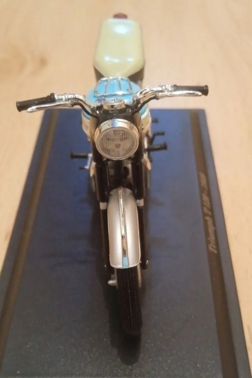 Triumph T120 1959 Norev 181999 1:18 primeraedicion