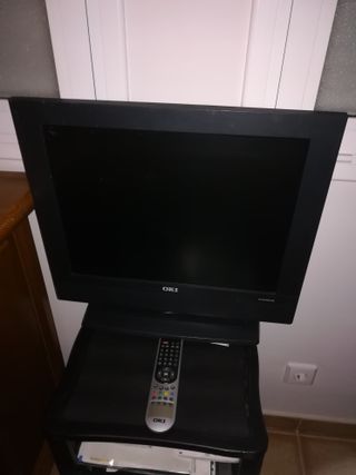 TV TFT OKI 20". PANTALLA 4:3 COMO LAS DE TUBO
