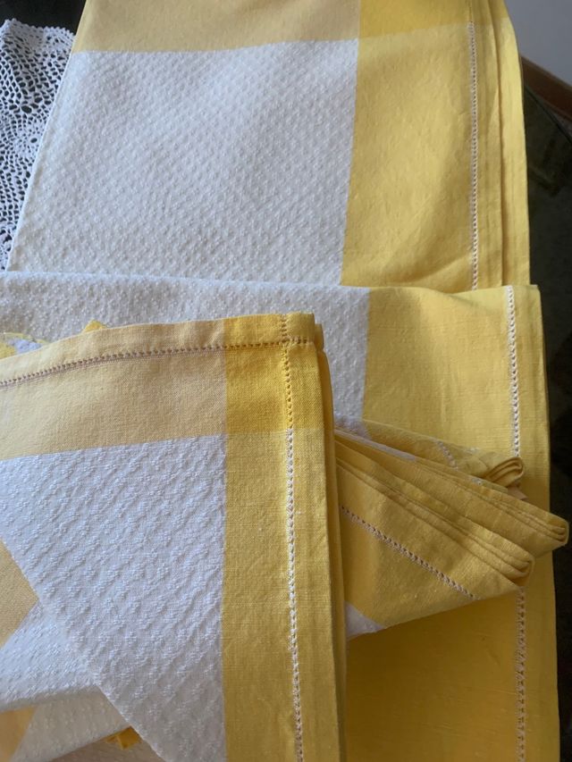 Tovaglia rettangolare con 10 tovaglioli 