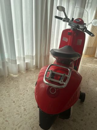 Moto electrica VESPA para Niñ@s