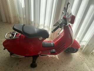 Moto electrica VESPA para Niñ@s