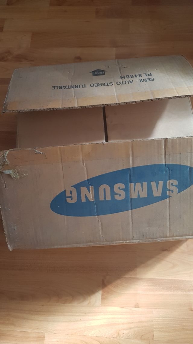 SE VENDE PLATÓ  DE VINILO