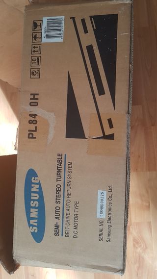 SE VENDE PLATÓ  DE VINILO