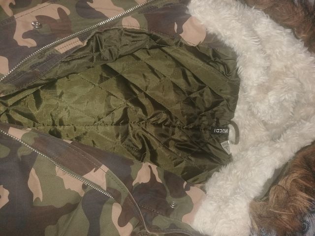 Abrigo camuflaje talla 42