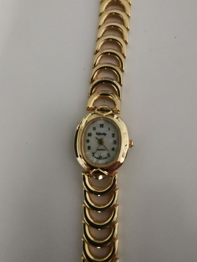 Reloj de pulsera de chica