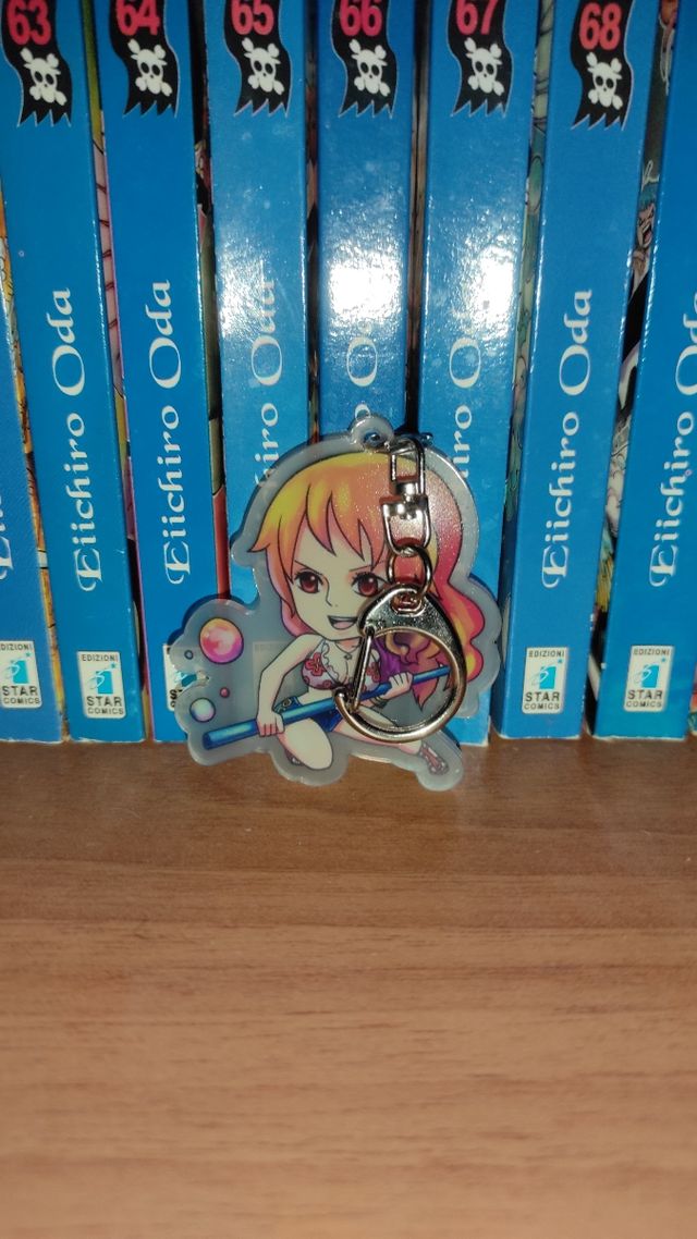 Lotto portachiavi One Piece con pellicola.