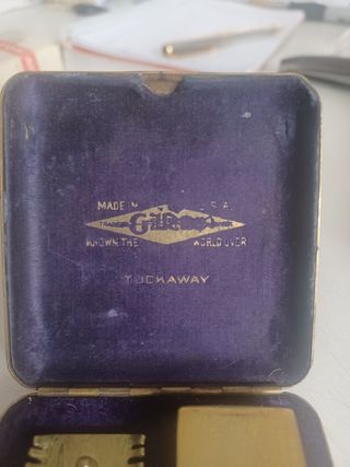 Gillette Tuckaway 1920