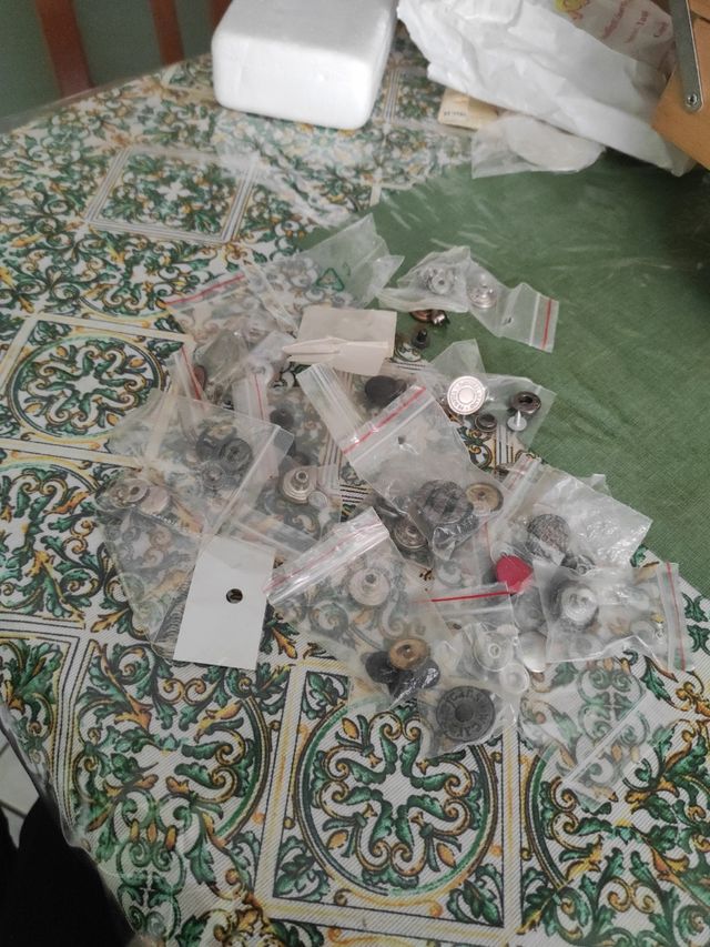 lotto di Bottoni a pressione