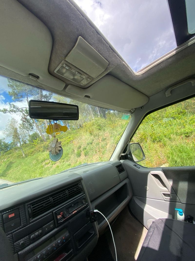 Volkswagen Multivan 2001 - foto 1