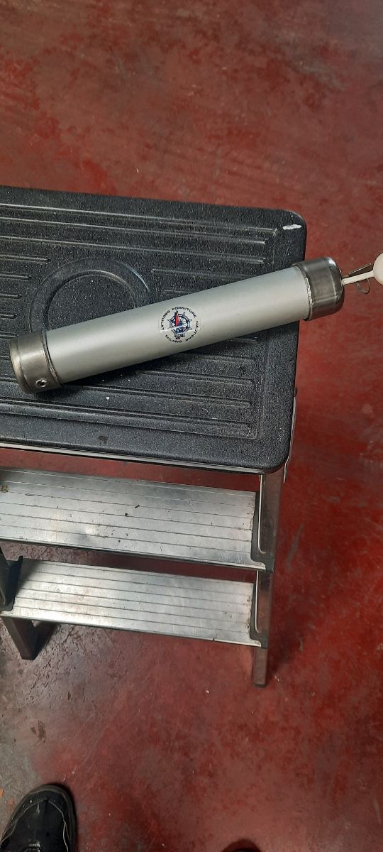 Antirrobo fuera borda