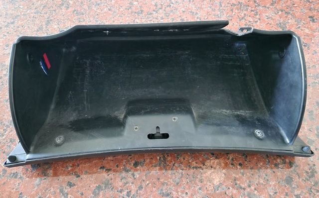 Cassetto portaoggetti Subaru