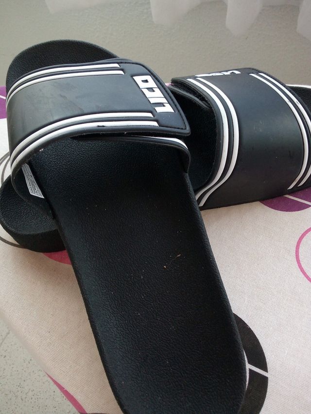 Chanclas talla grande