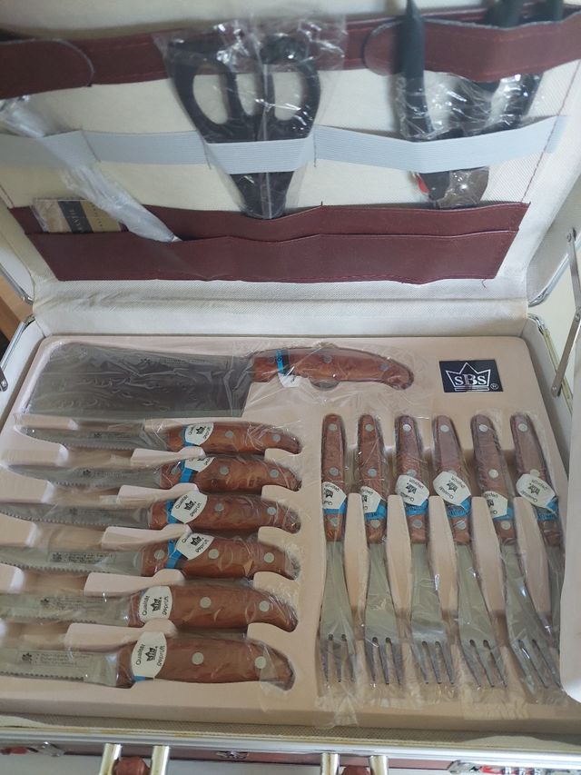 Set posate e utensili