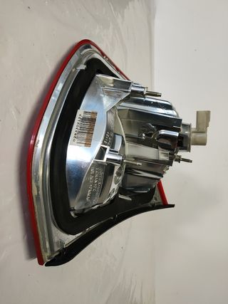 ✅PILOTO TRASERO IZQUIERDO C4 PICASSO