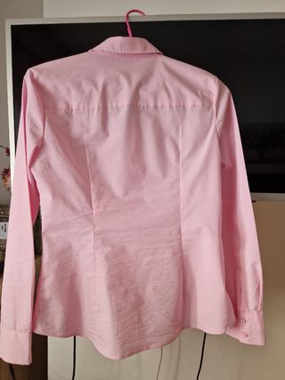 Camisa rosa de Srradivarius