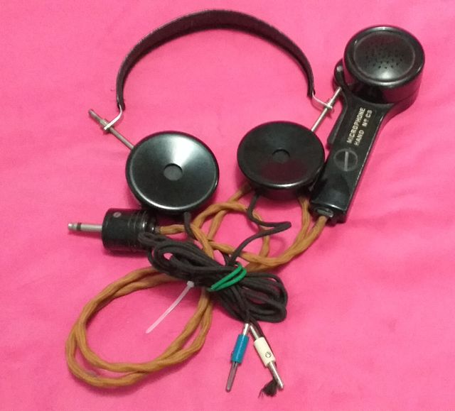 MICROPHONE E CUFFIE VINTAGE