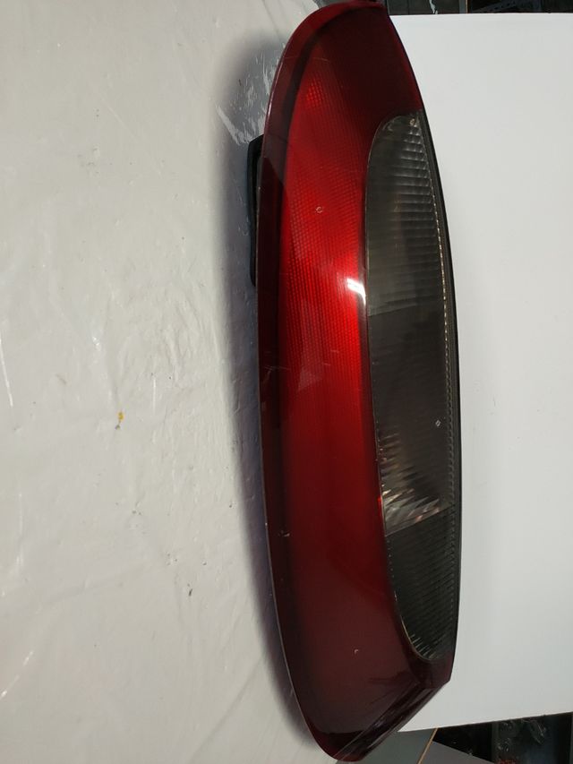 ✅PILOTO TRASERO DERECHO OPEL CORSA