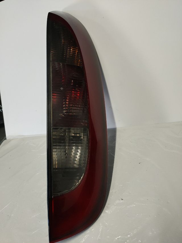 ✅PILOTO TRASERO DERECHO OPEL CORSA