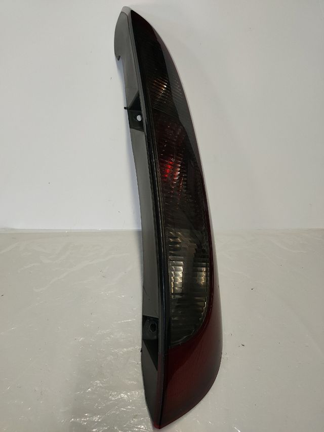 ✅PILOTO TRASERO DERECHO OPEL CORSA