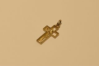 CRUZ DE ORO 18KL/2.8Gr