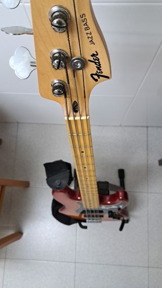 Bajo tipo Jazz Bass