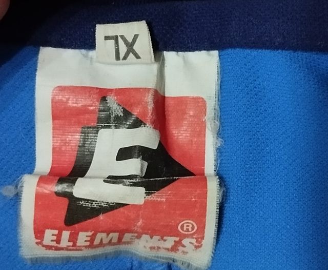 Camiseta de futbol elements 