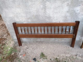 Mesilla, cajonera de madera y mármol