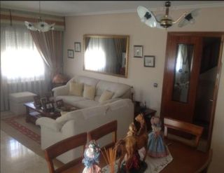 Venta o alquiler de estupendo adosado