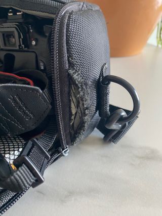 Cámara reflex Canon EOS 600D con objetivo 18-55mm