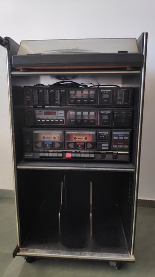 Equipo de música con tocadiscos Benytone