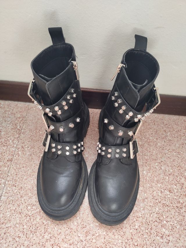 Bota roquera. Tachuelas