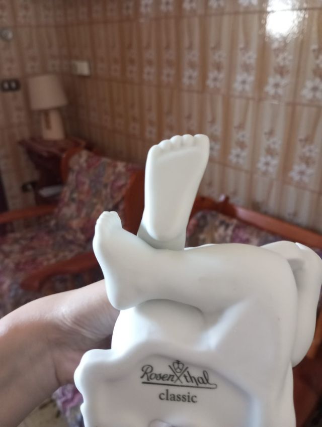 Angelo di porcellana.