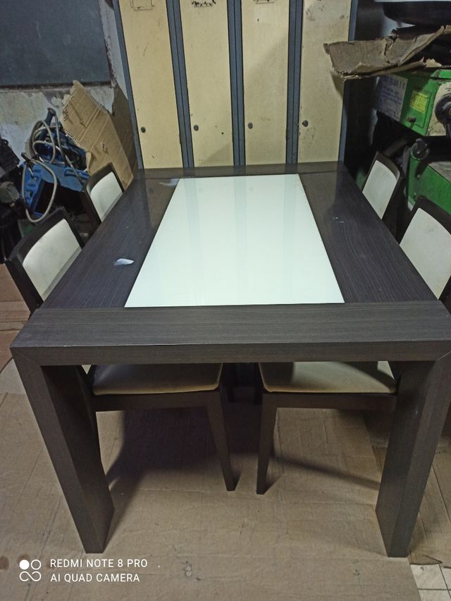 Mesa comedor y sillas