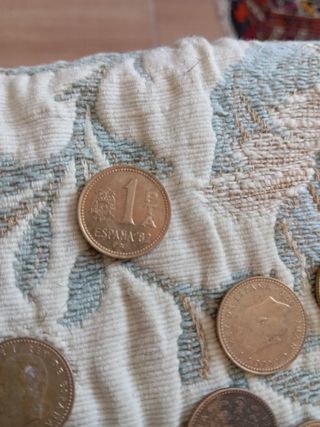 Monete peseta e altro